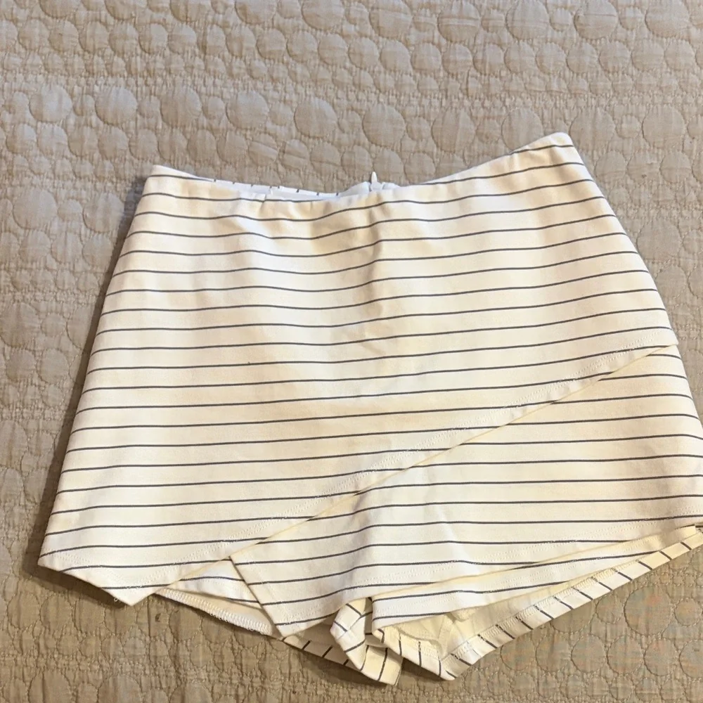 Lulus Striped Skort - Picture 1 of 4